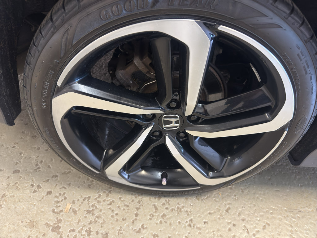 Used 2018 Honda Accord Sport image 31