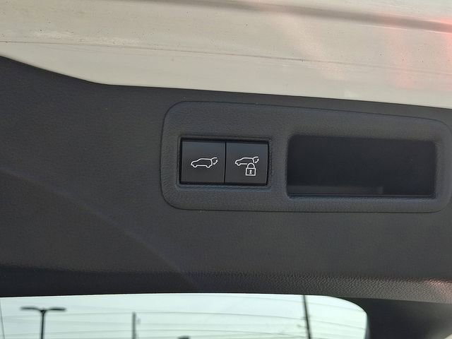 Used 2021 Toyota Venza XLE w/ Softex Package image 33