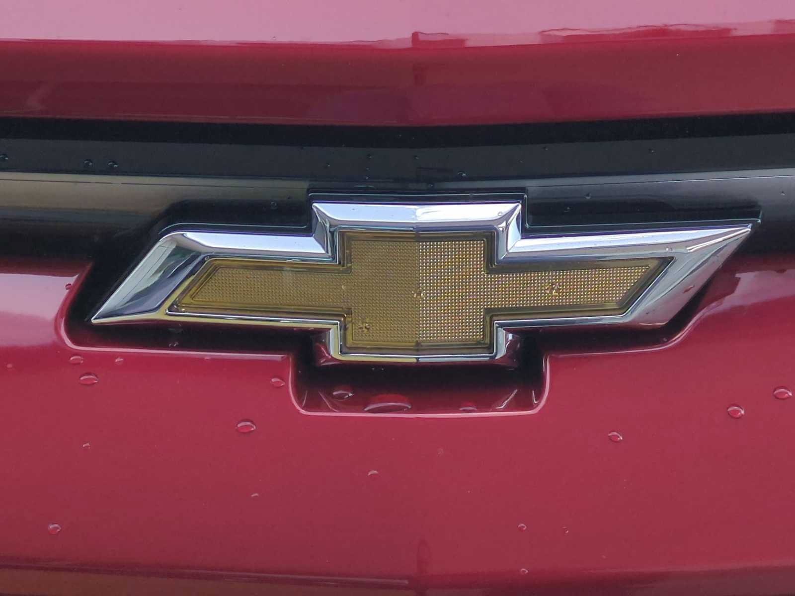 Used 2026 Chevrolet Equinox EV LT w/ Convenience Package II FWD image 8