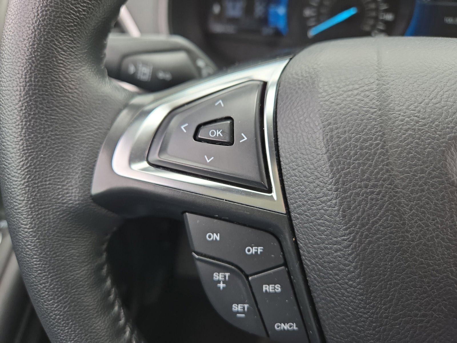 Used 2023 Ford Edge SEL w/ Convenience Package AWD/4WD image 14