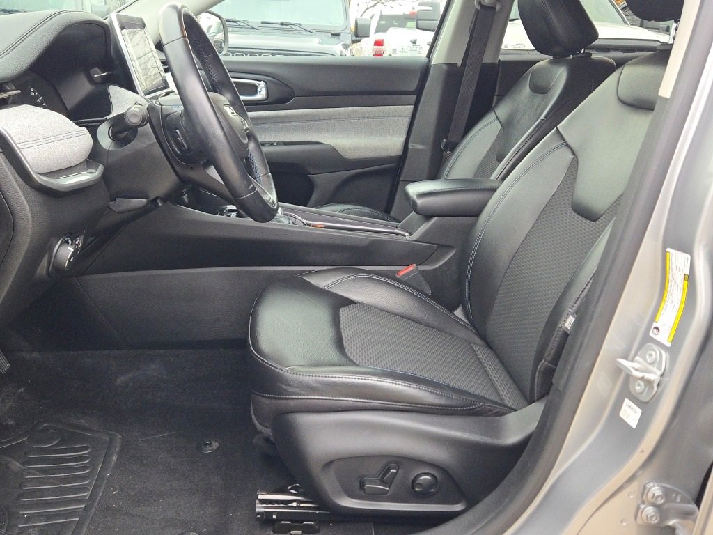 Used 2022 Jeep Compass Latitude w/ Convenience Group image 22