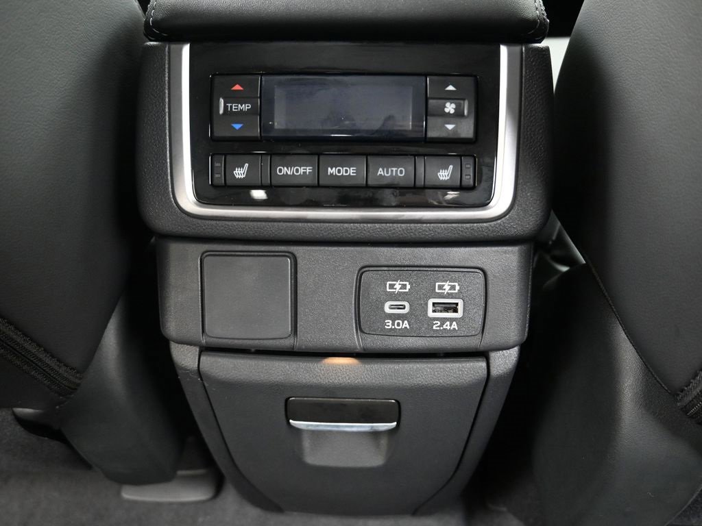 New 2026 Subaru Ascent Limited image 17