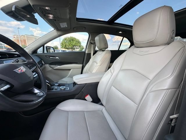 Used 2021 Cadillac XT4 Premium Luxury AWD/4WD image 31
