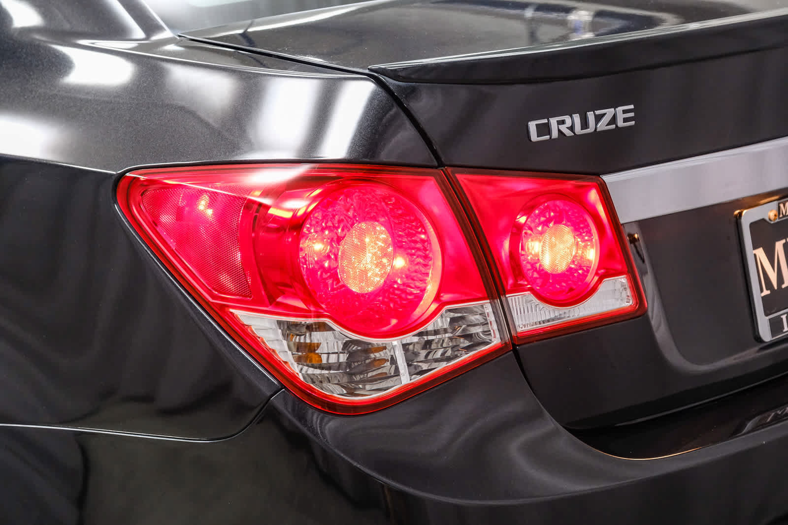 Used 2014 Chevrolet Cruze LT w/ RS Package FWD image 7