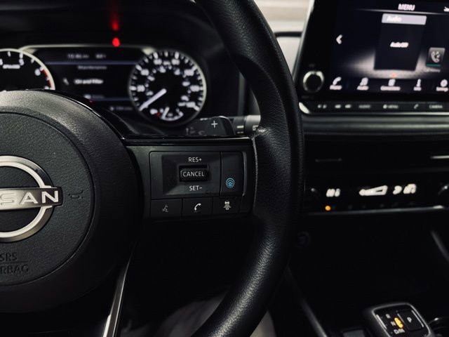 Used 2023 Nissan Rogue SV image 24