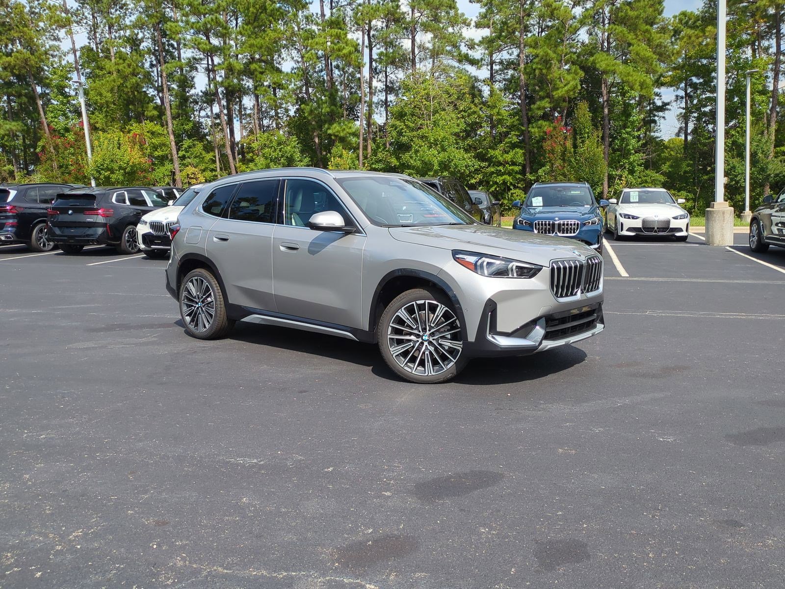 Certified 2026 BMW X1 xDrive28i w/ Technology Package image 2