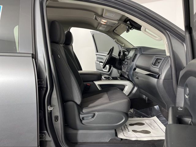 Used 2024 Nissan Titan SV w/ SV Convenience Package image 42