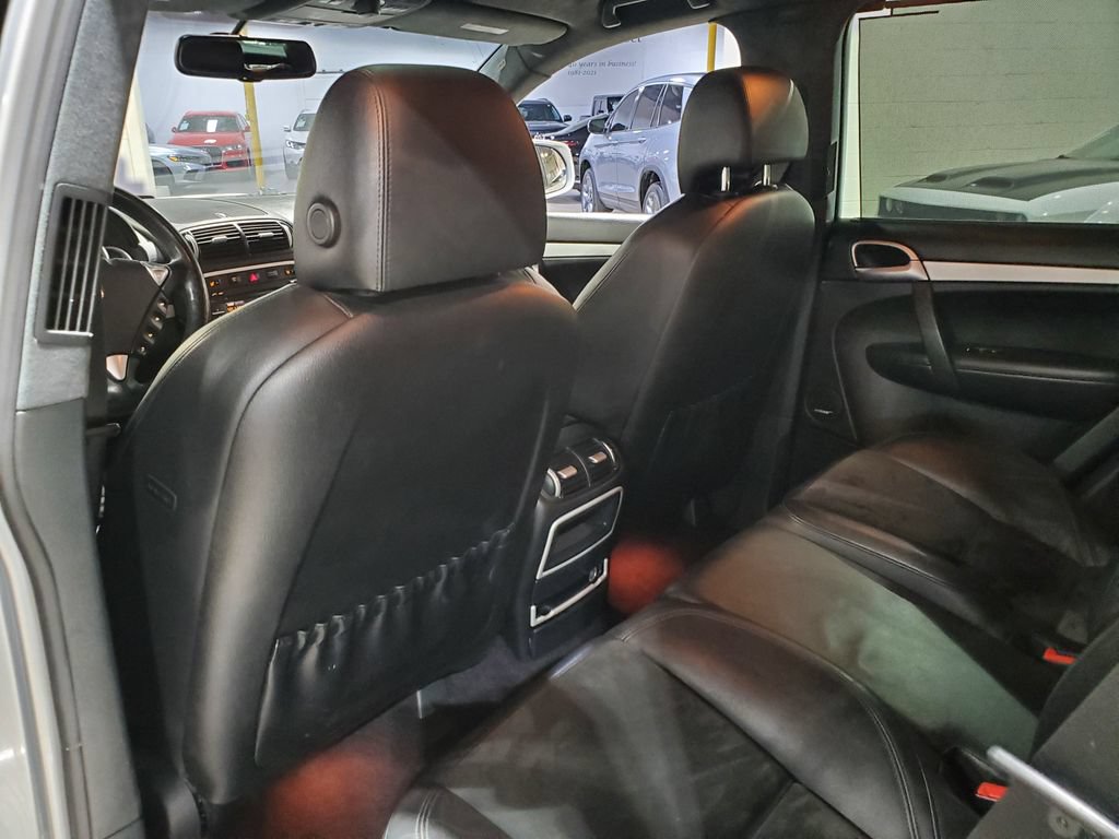 Used 2009 Porsche Cayenne GTS AWD/4WD image 24