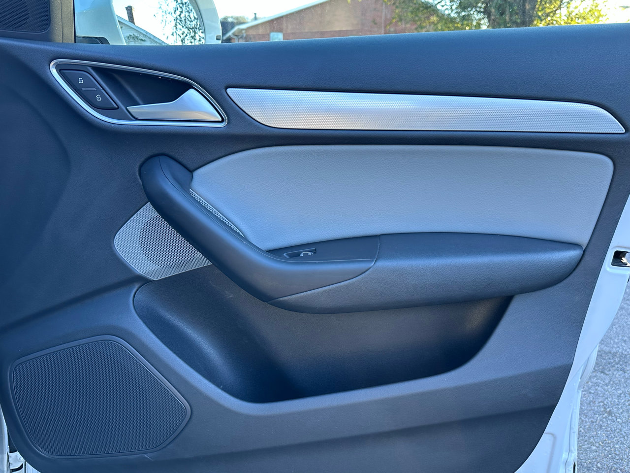 Used 2017 Audi Q3 2.0T Premium Plus image 25