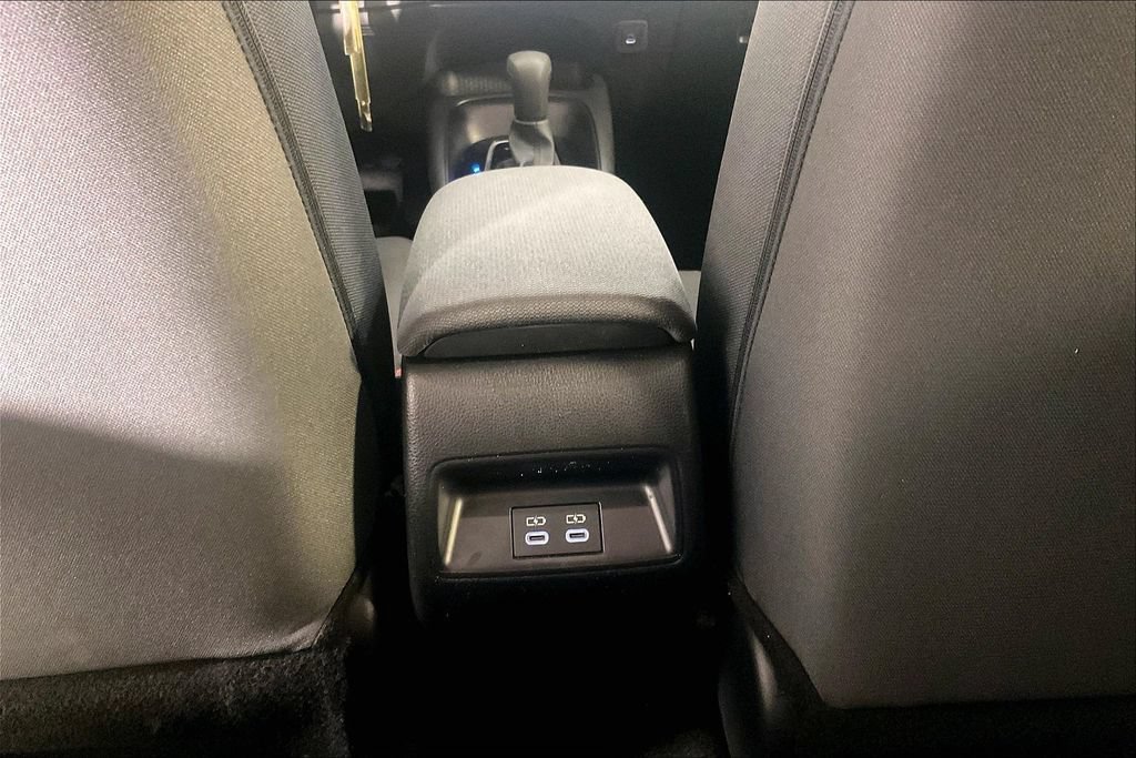 Used 2025 Toyota Corolla LE FWD image 30