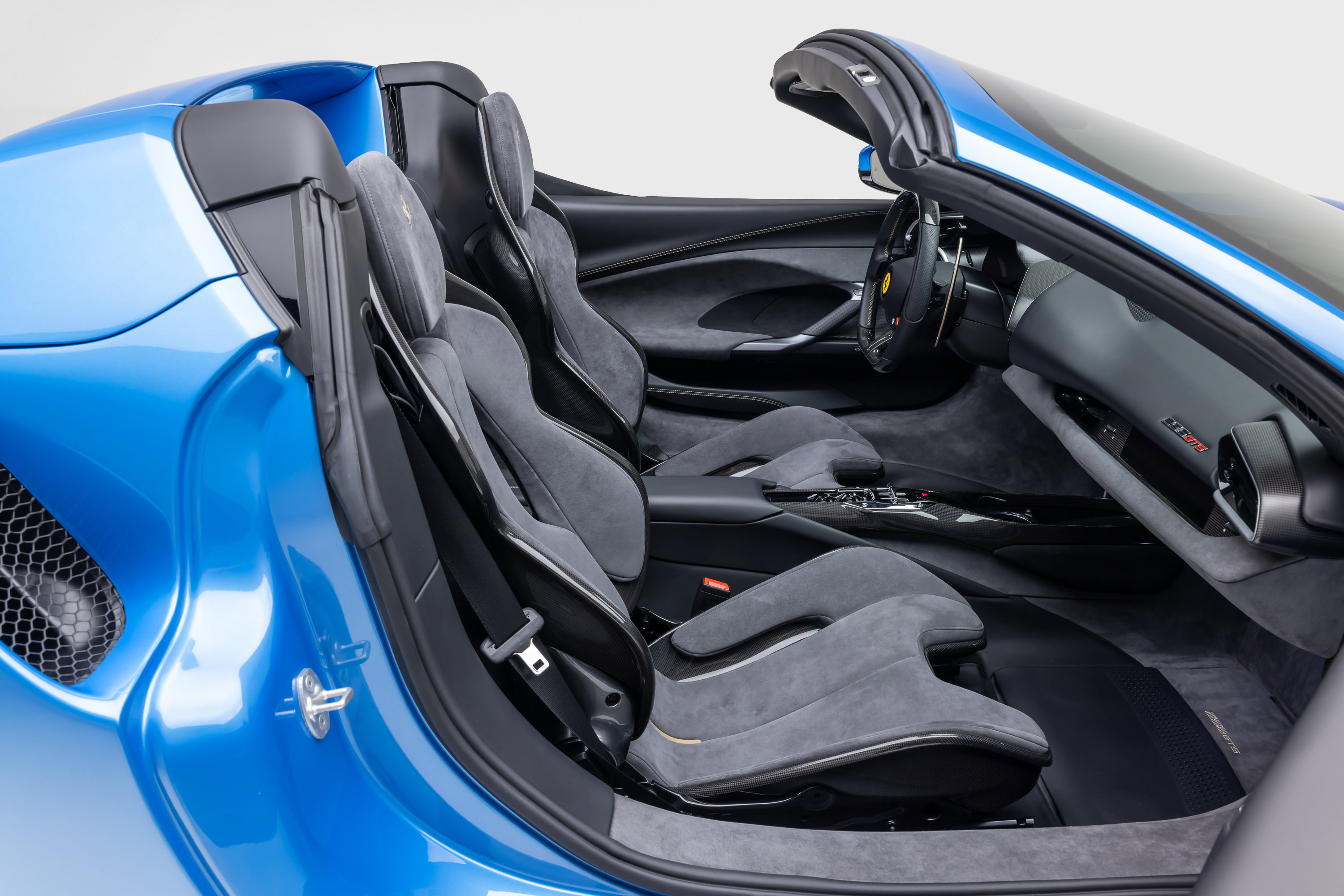 Used 2024 Ferrari 296 GTS RWD image 30