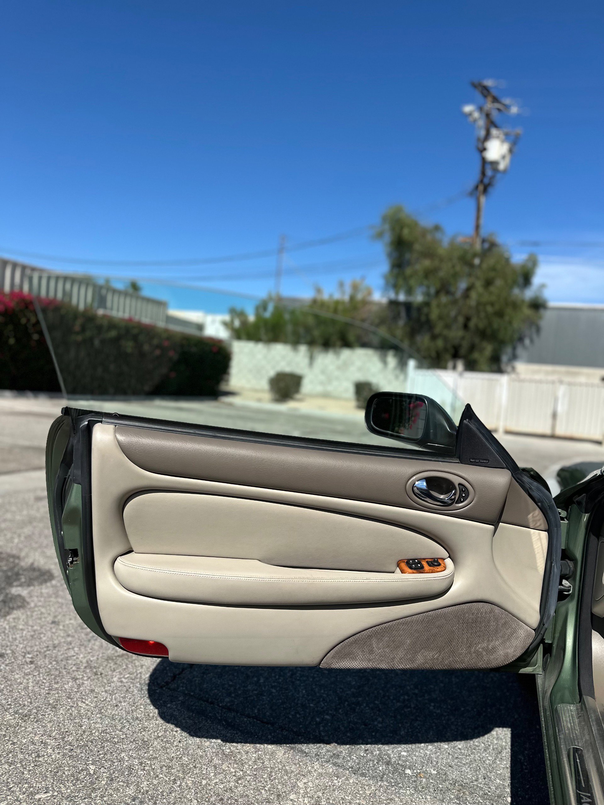 Used 1999 Jaguar XK8 Convertible RWD image 40