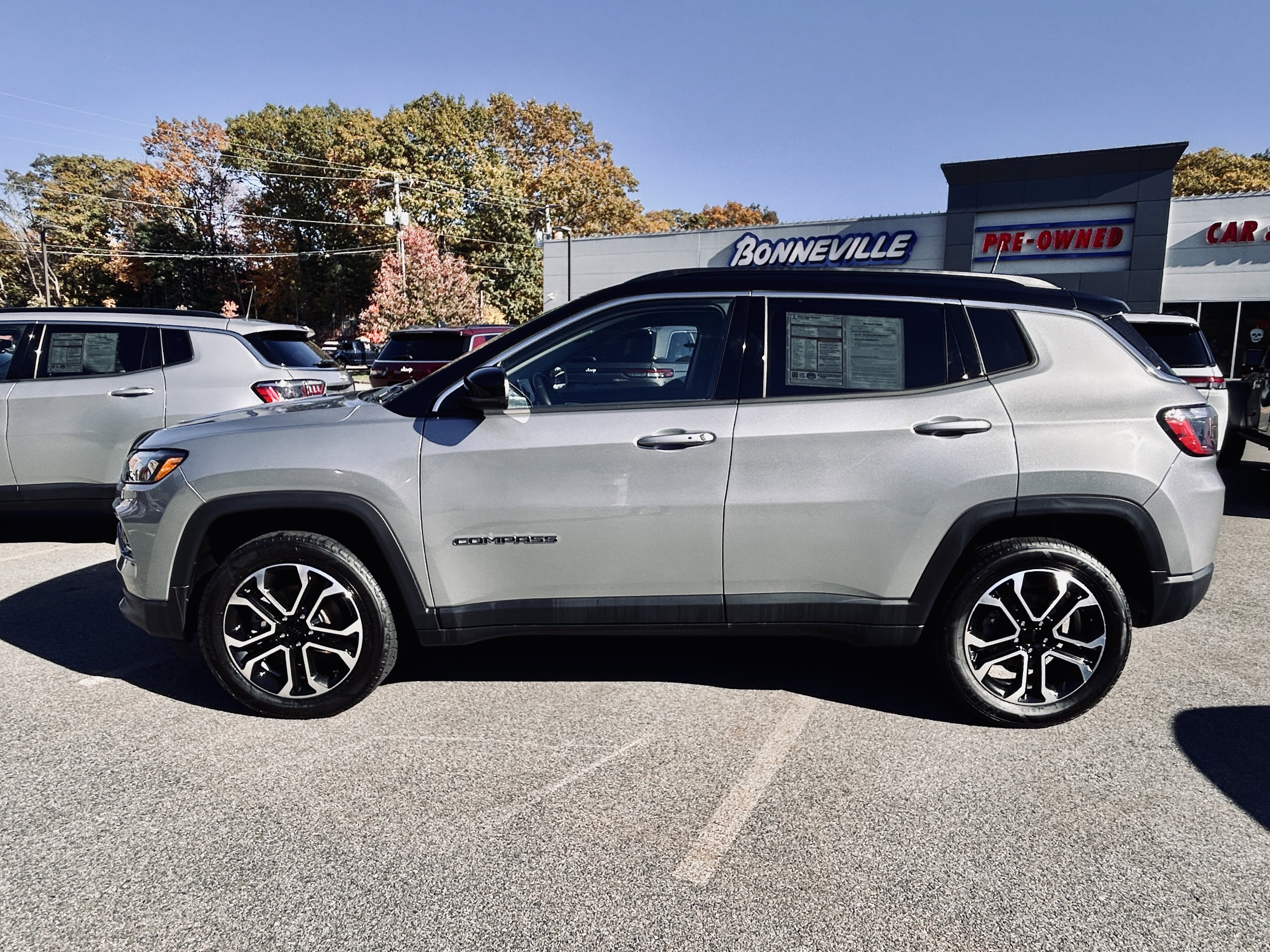 Certified 2022 Jeep Compass Limited AWD/4WD image 7