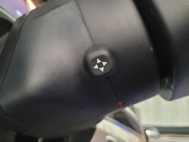 Used 2018 Jeep Grand Cherokee Summit image 52