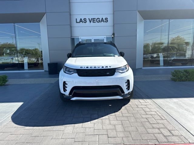 Used 2025 Land Rover Discovery Dynamic SE image 2