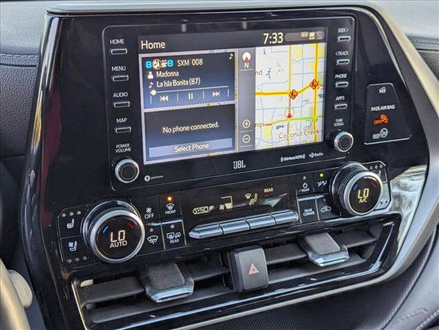 Used 2021 Toyota Highlander Limited image 14