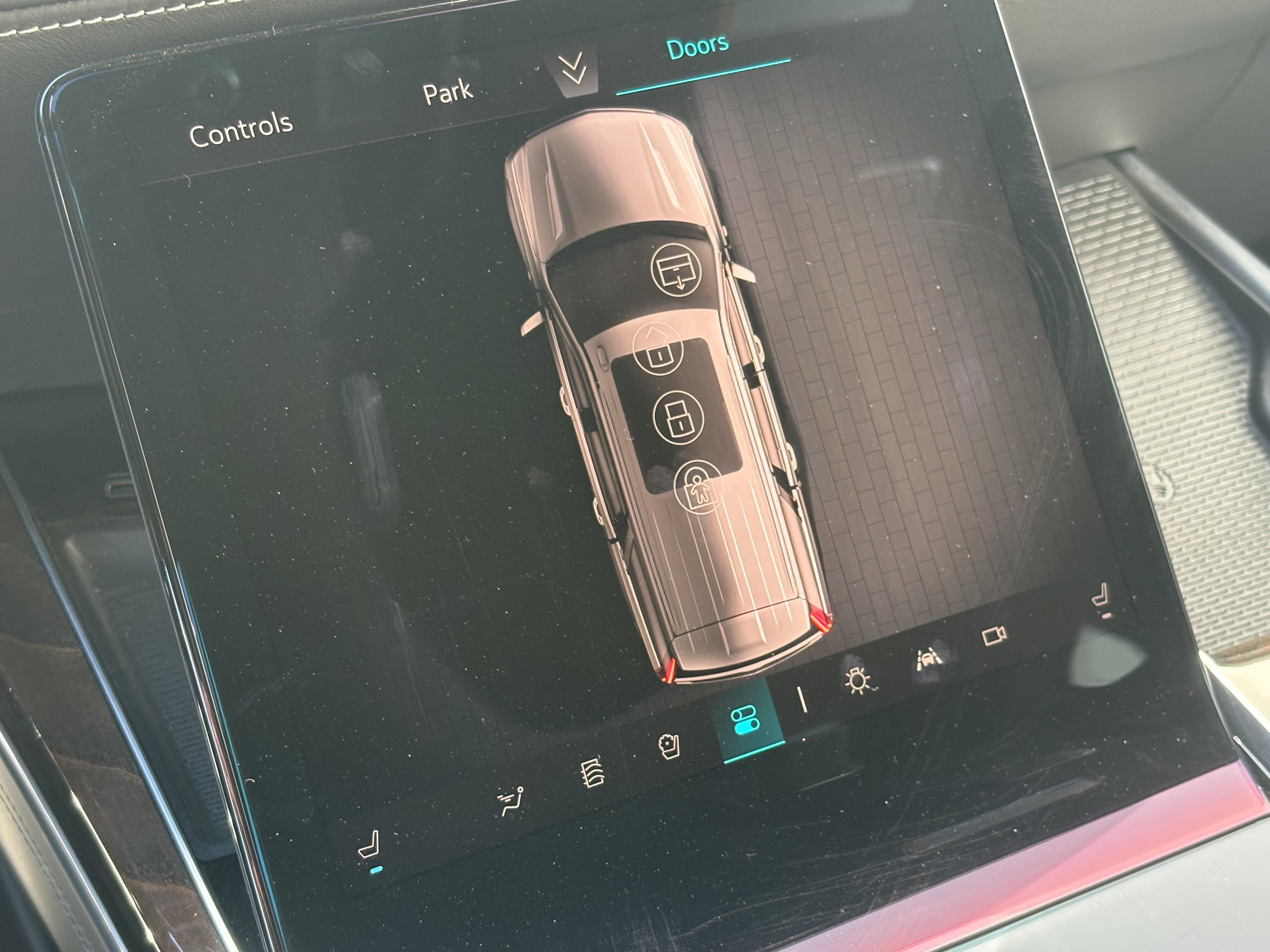 Certified 2025 Cadillac Escalade Premium Luxury Platinum image 27