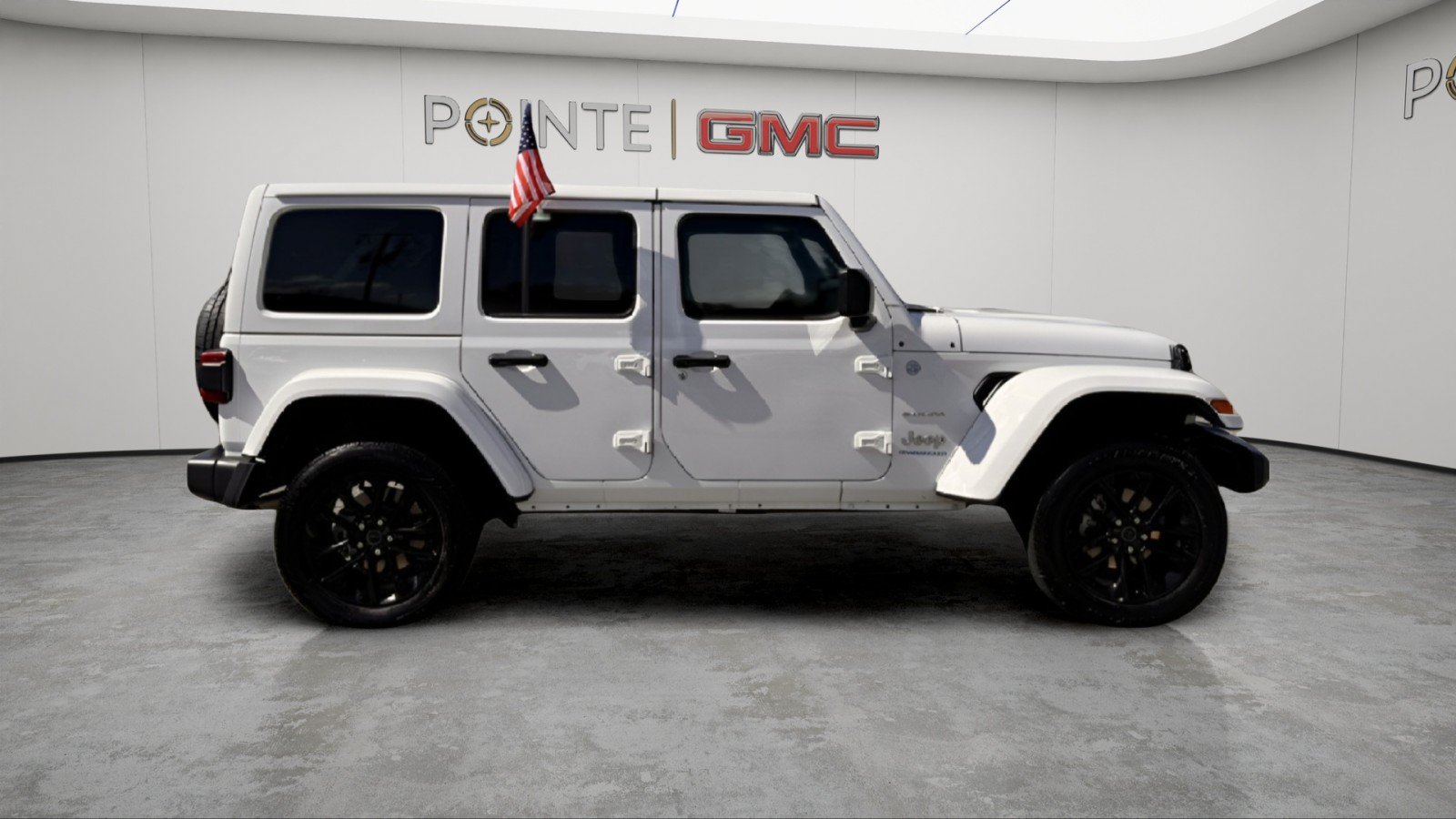 Used 2024 Jeep Wrangler Unlimited Sahara AWD/4WD image 7