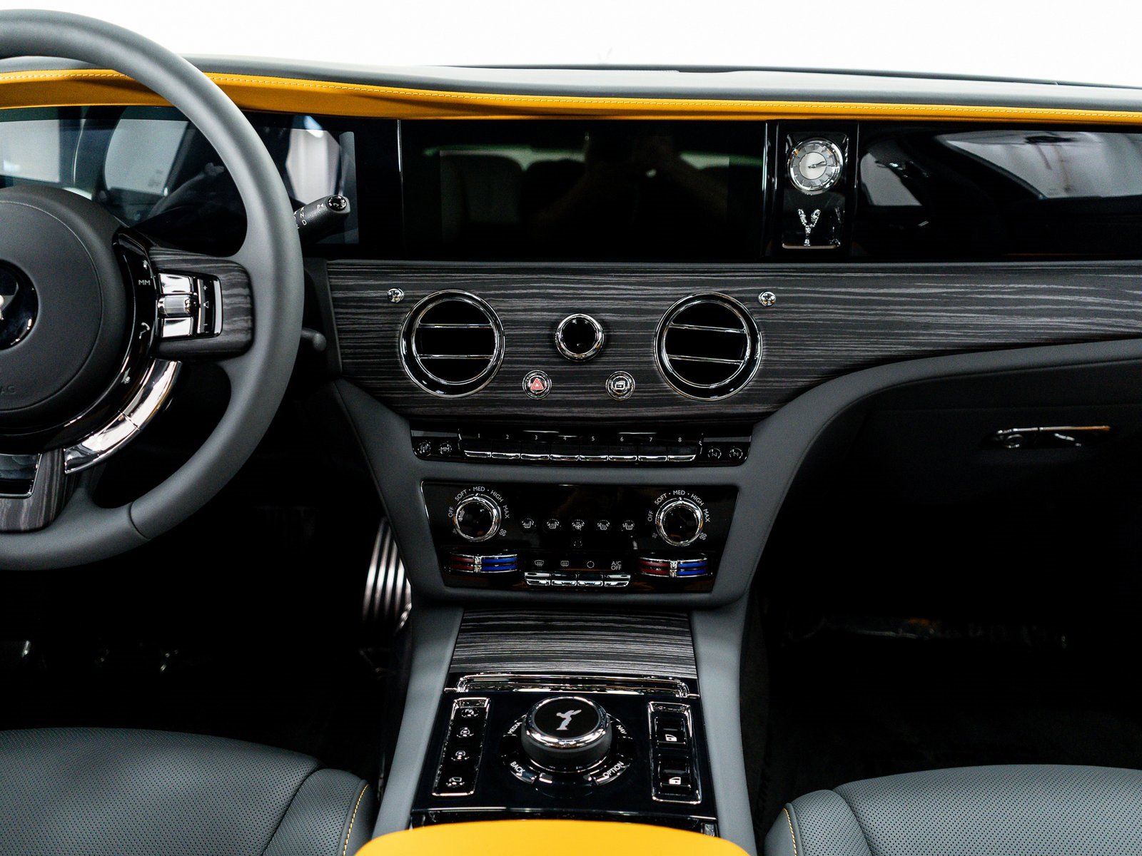New 2025 Rolls-Royce Ghost image 38