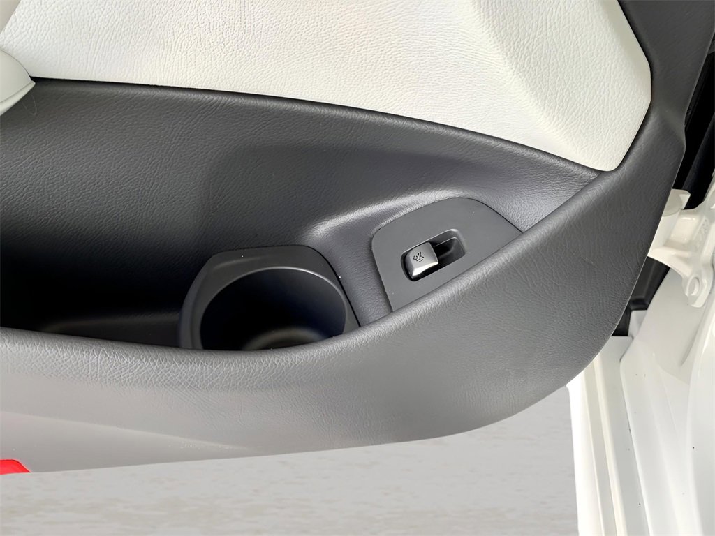 Used 2021 Mercedes-Benz E 350 Sedan image 13