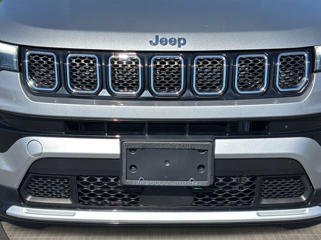 Used 2023 Jeep Compass Limited w/ Elite Group AWD/4WD image 25