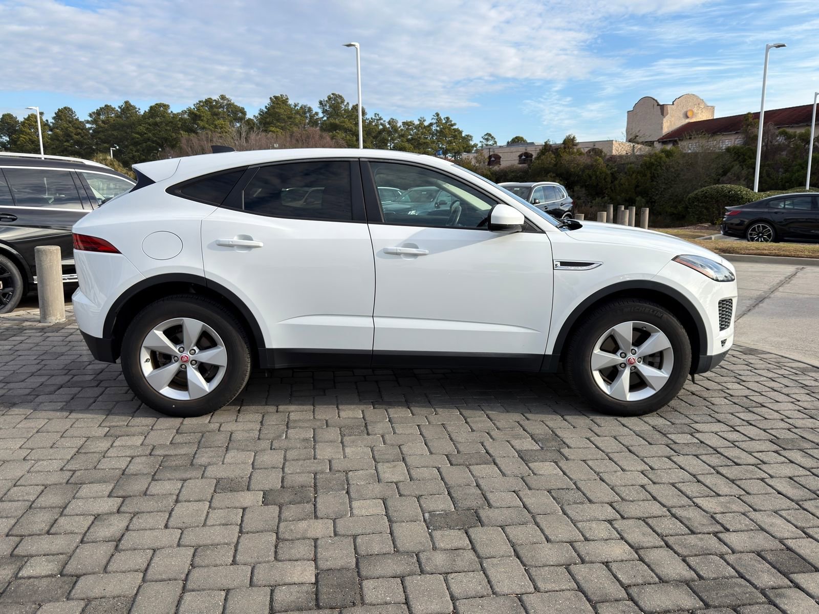 Used 2020 Jaguar E-PACE image 8