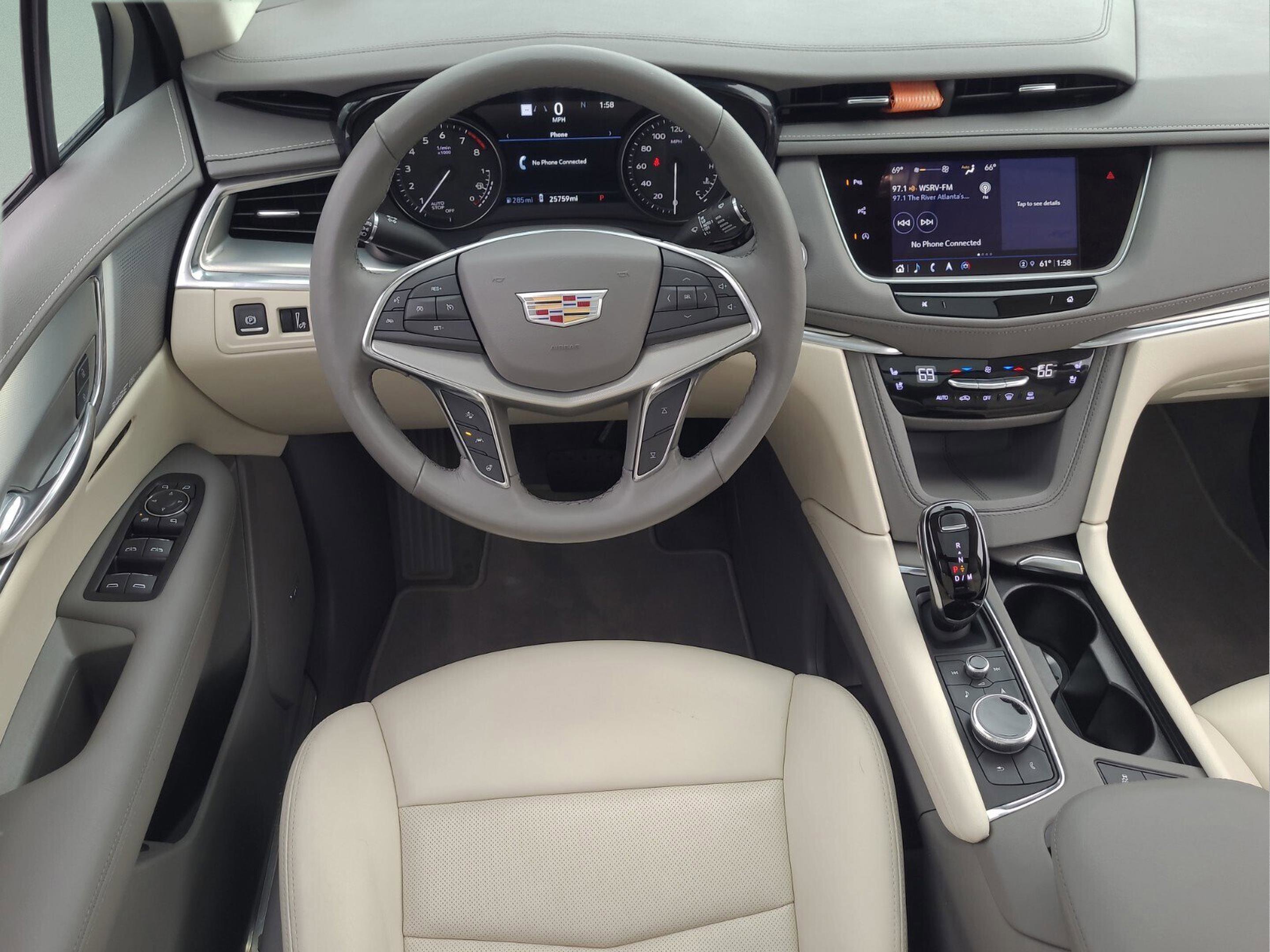 Used 2022 Cadillac XT5 Premium Luxury w/ Technology Package image 11