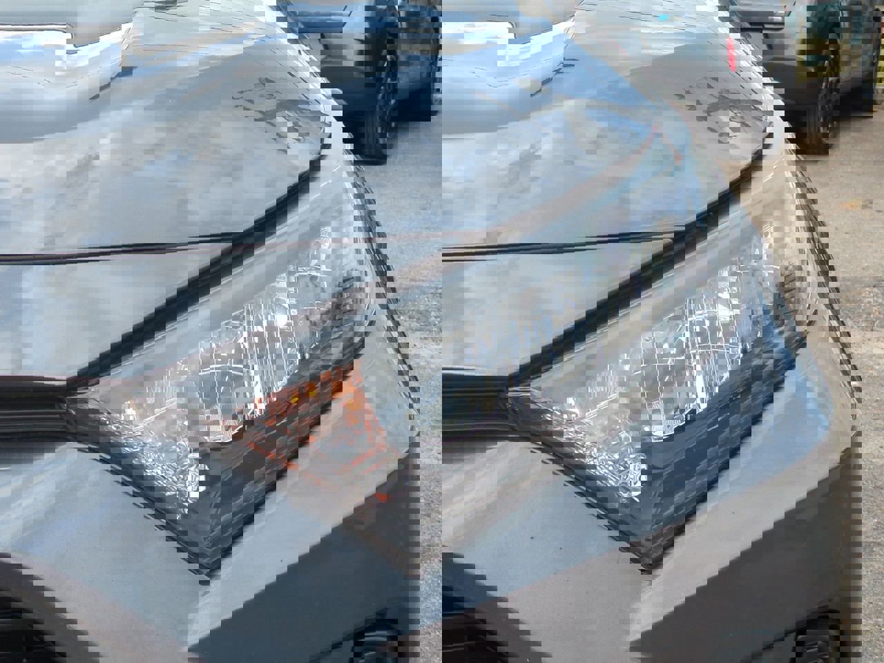 Used 2020 Toyota RAV4 LE FWD image 10