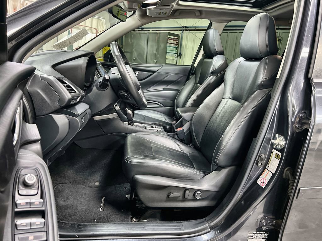 Used 2019 Subaru Forester Limited image 12