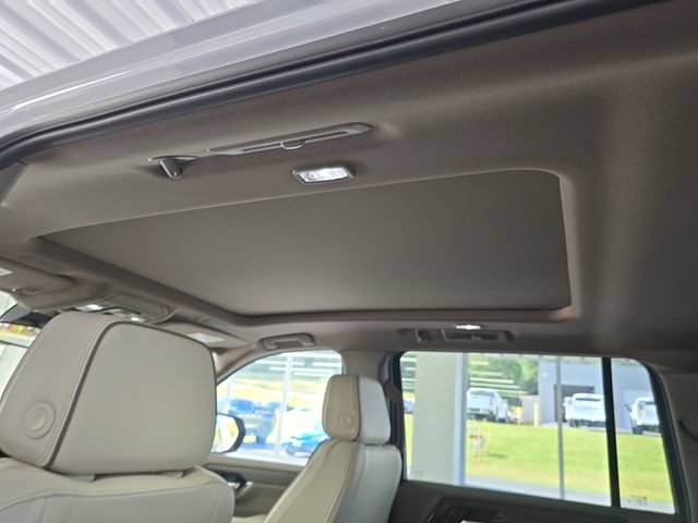 New 2026 GMC Yukon XL Denali w/ Sun & Power Step Package AWD/4WD image 13
