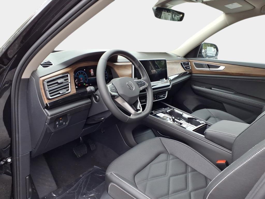 New 2026 Volkswagen Atlas SE image 10