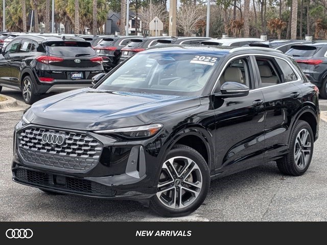 Certified 2025 Audi Q5 Premium w/ Convenience Package image 1