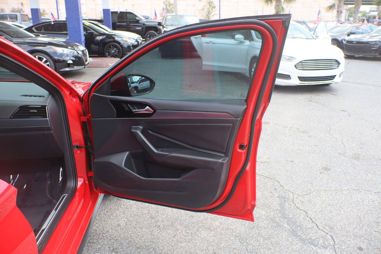 Used 2020 Volkswagen Jetta GLI FWD image 12