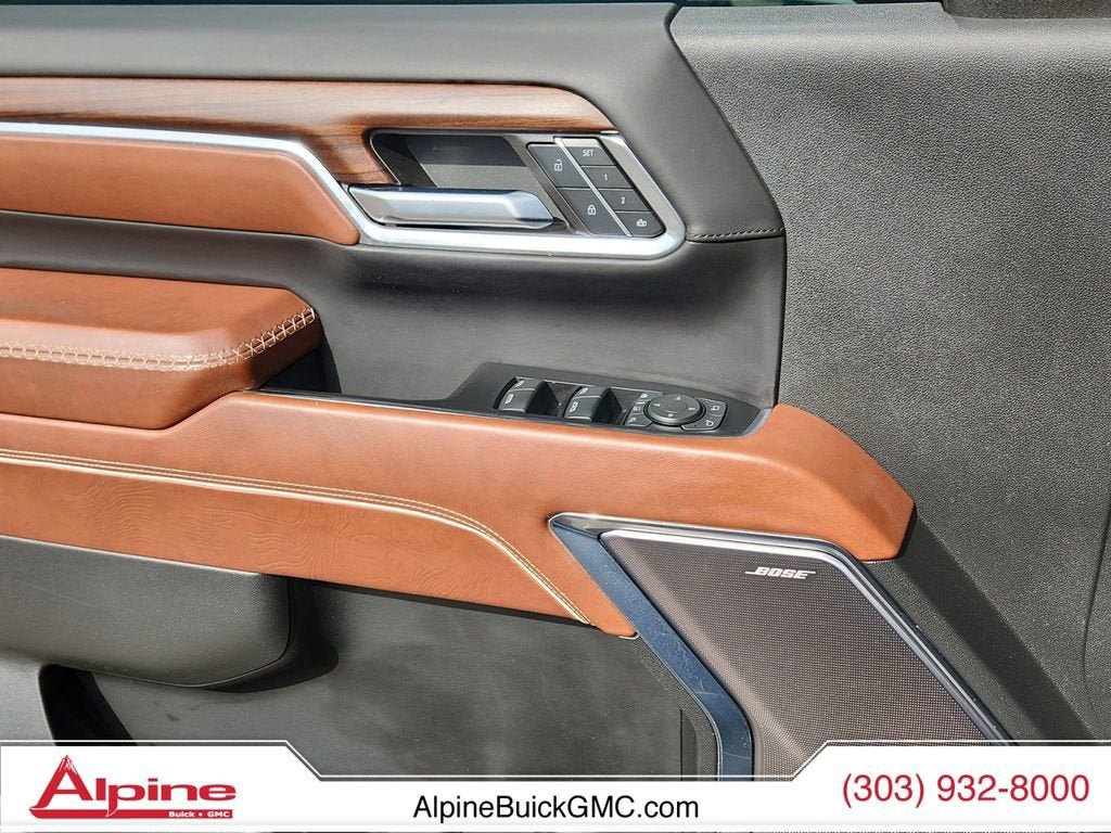 Used 2024 GMC Sierra 2500 Denali Ultimate AWD/4WD image 20