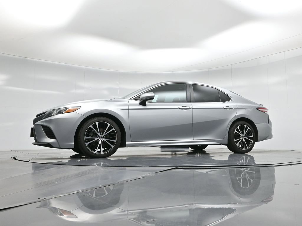 Used 2020 Toyota Camry SE image 49
