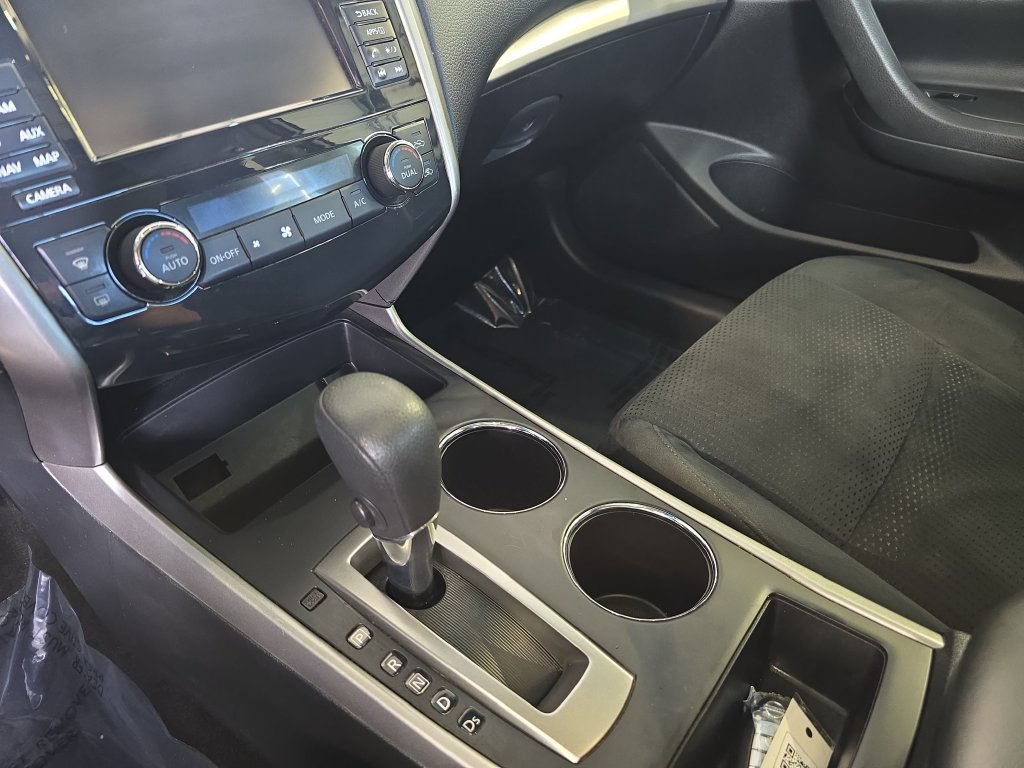 Used 2015 Nissan Altima 2.5 SV w/ Convenience Package FWD image 25