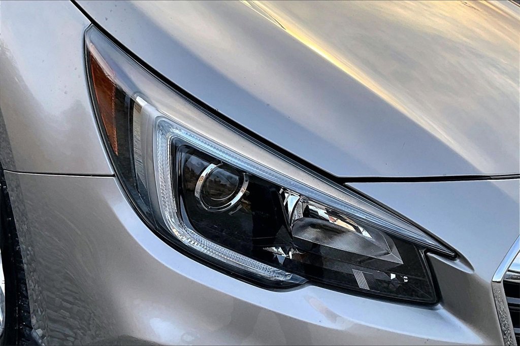 Used 2018 Subaru Outback 2.5i Premium image 23