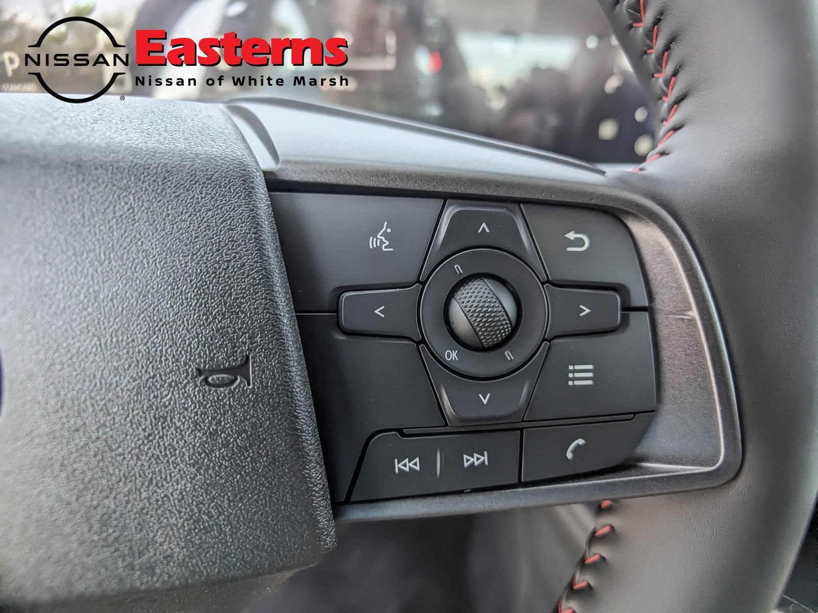 New 2026 Nissan Sentra SR w/ SR Premium Package FWD image 17