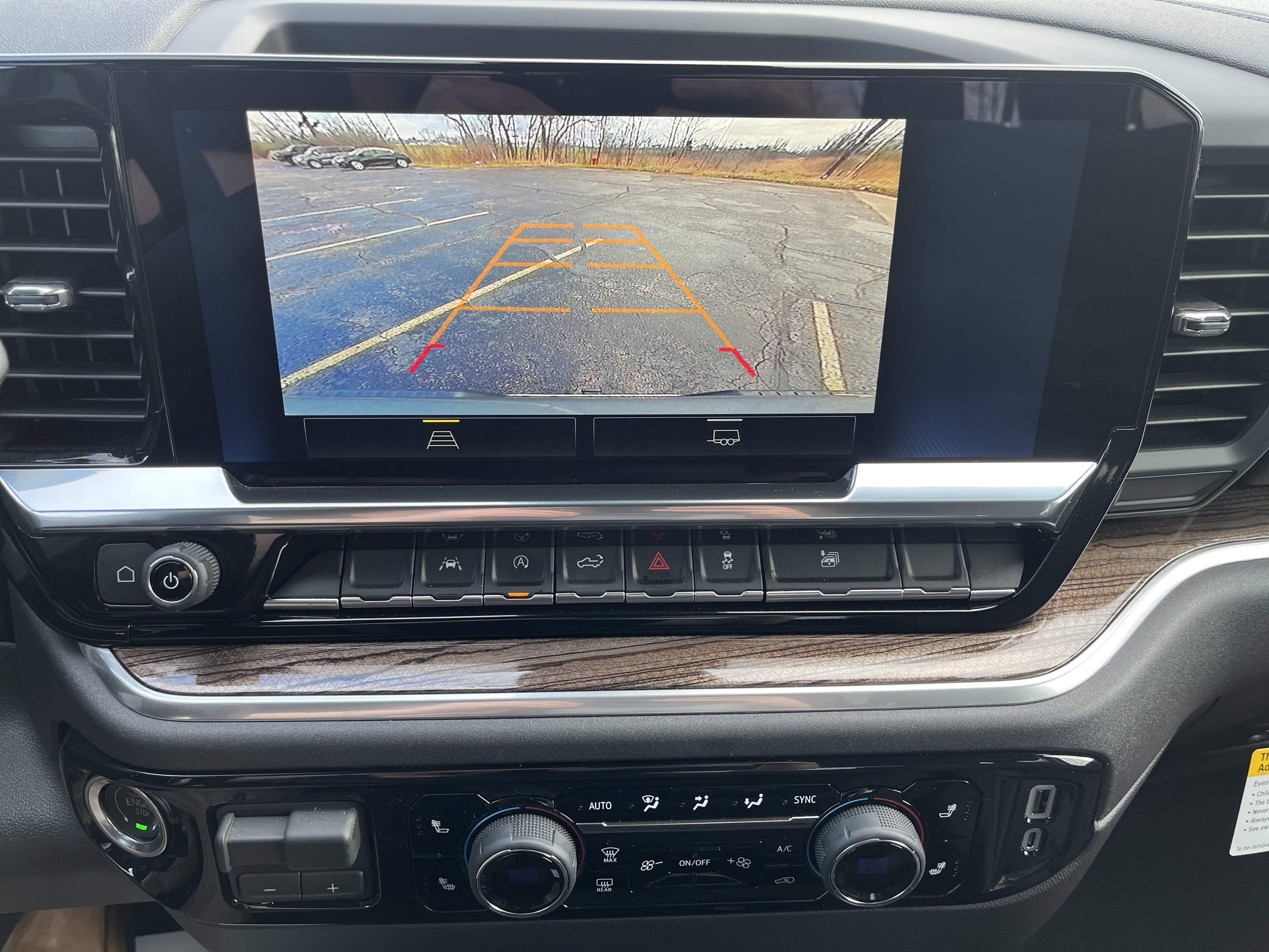 Used 2026 Chevrolet Silverado 1500 LT image 25