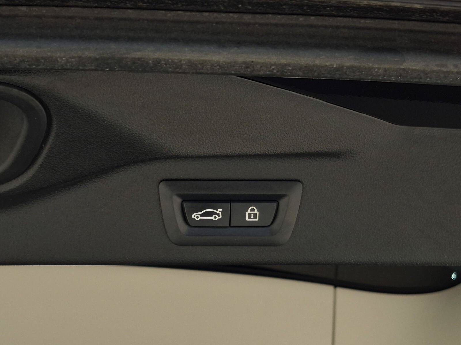 Used 2019 BMW X7 xDrive40i w/ Premium Package AWD/4WD image 10