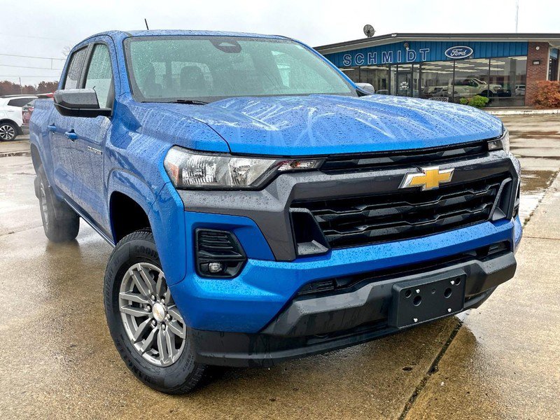 Used 2024 Chevrolet Colorado LT w/ LT Convenience Package image 10