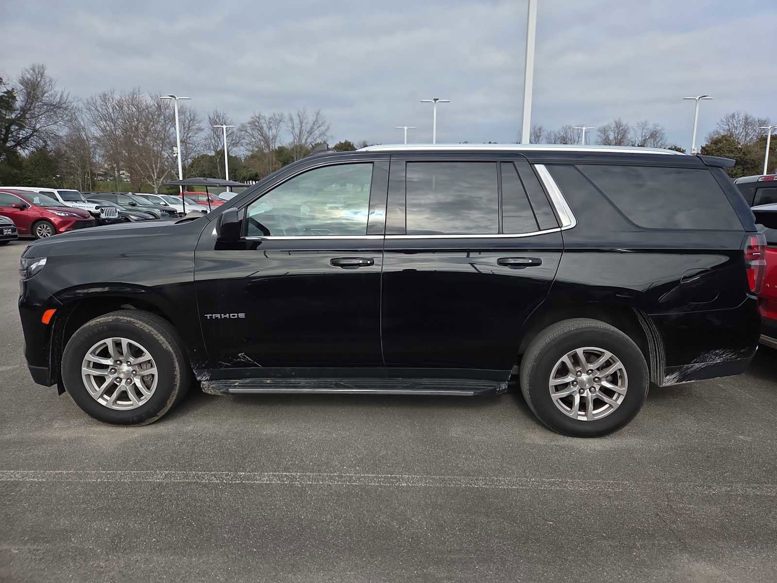 Used 2023 Chevrolet Tahoe LT image 3