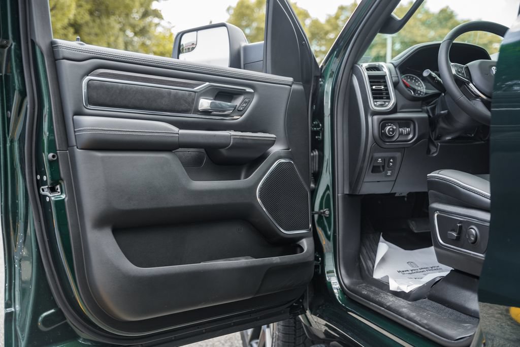 New 2026 RAM 1500 Laramie AWD/4WD image 48