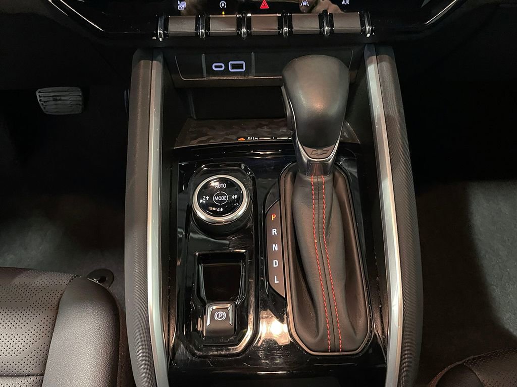 Used 2023 Chevrolet Colorado Z71 w/ Z71 Convenience Package 2 image 31