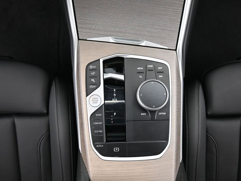 Used 2025 BMW 330i xDrive Sedan image 14
