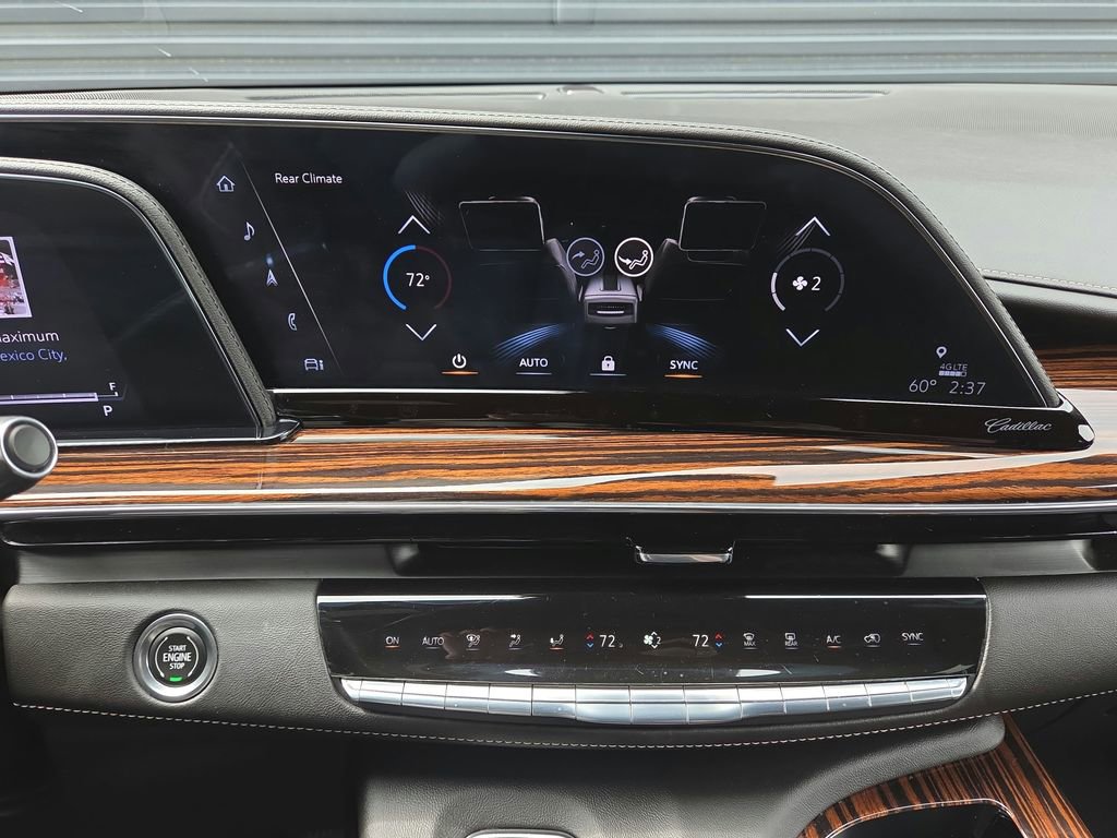 Used 2023 Cadillac Escalade Premium Luxury image 13