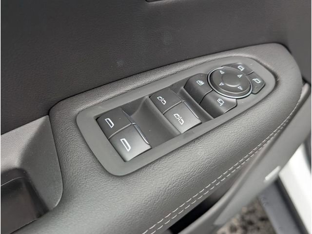 New 2025 Cadillac XT5 Sportv w/ LPO, Blue Accent Package image 16