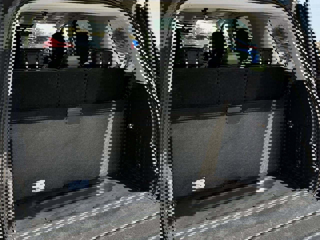 Used 2025 Lincoln Navigator Reserve image 22