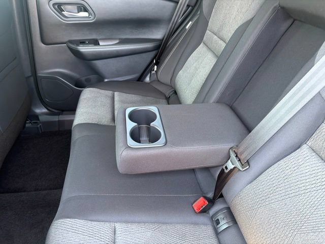 Used 2026 Nissan Rogue SV AWD/4WD image 18