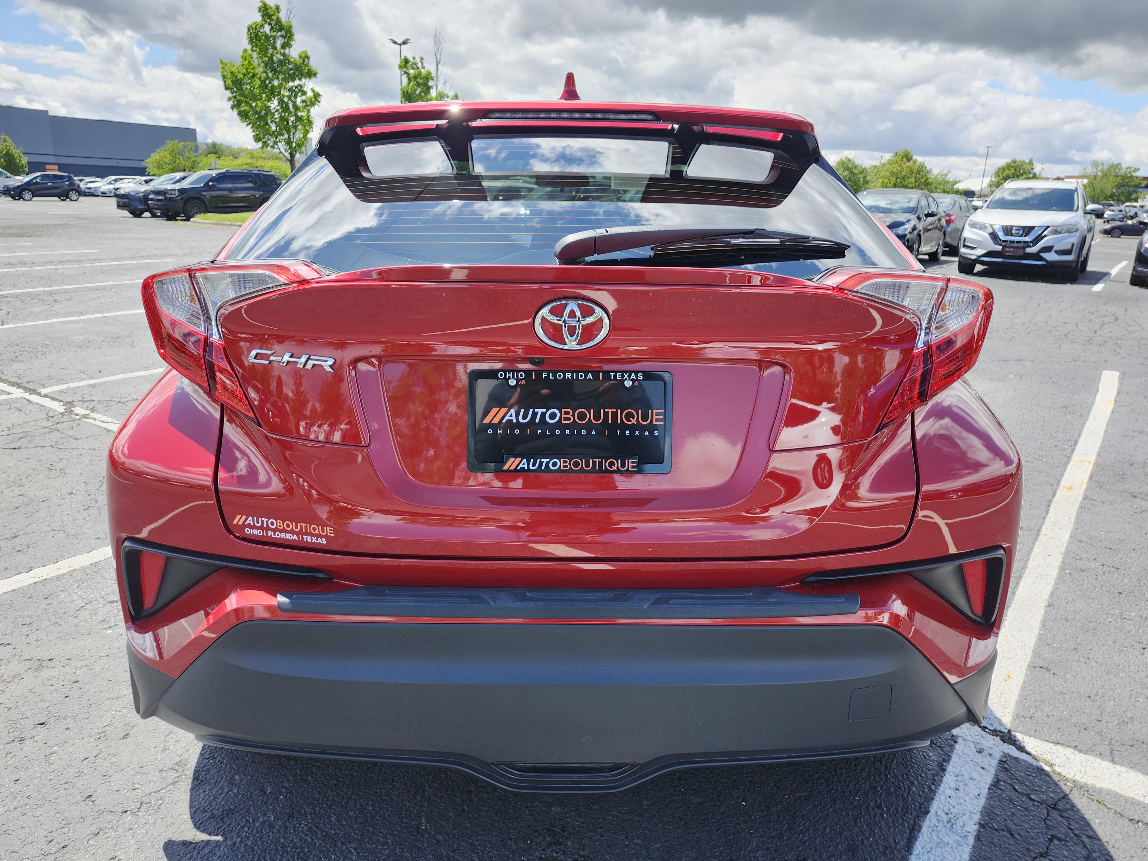 Used 2021 Toyota C-HR XLE FWD image 13